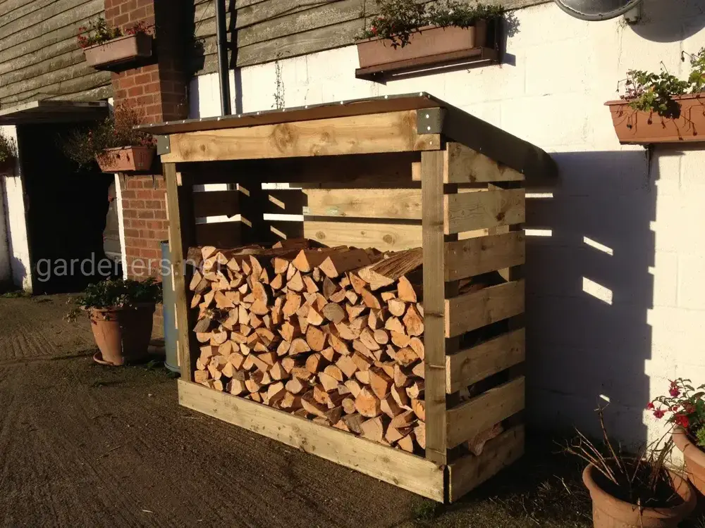 Сооружение для хранения дров
