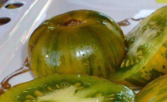 Сорт томата Вэл зеленый полосатый