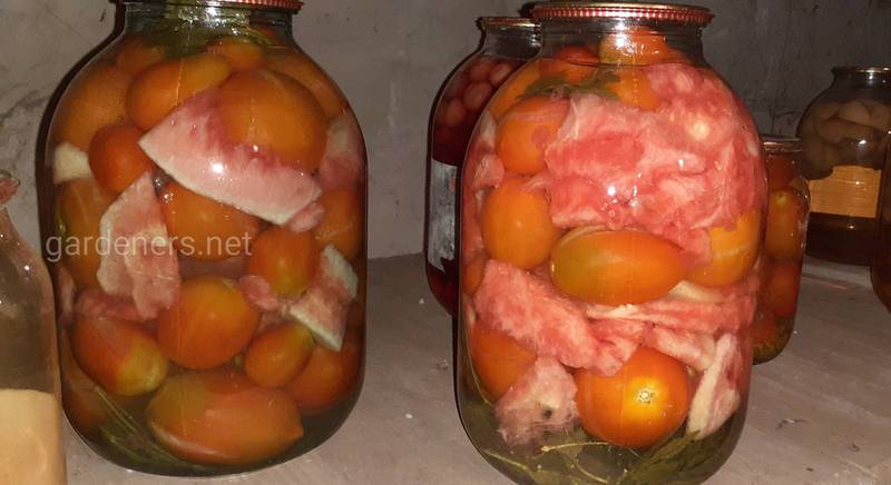 Рецепт маринованих помідор з кавуном