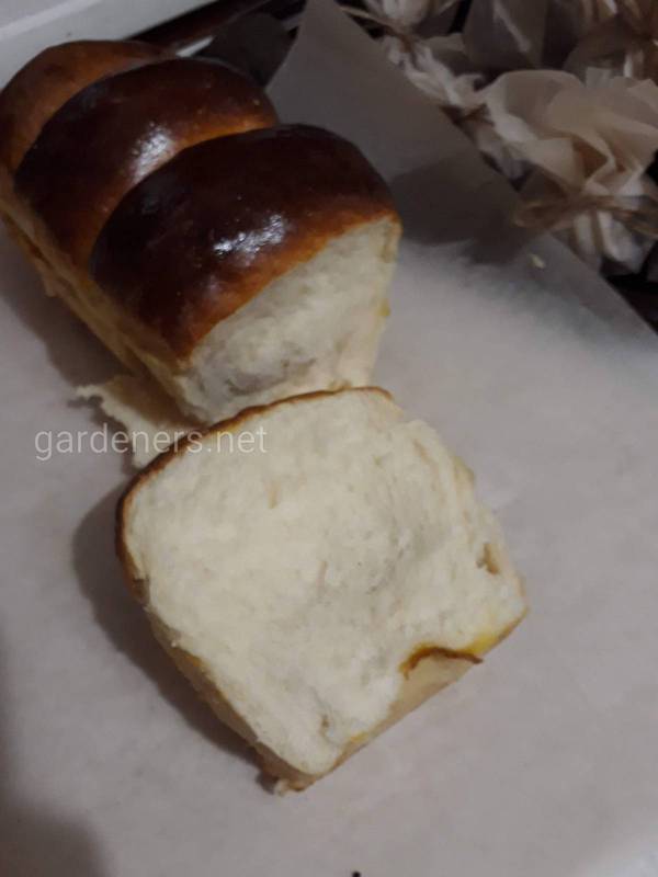 Як зробити гарну скоринку хліба